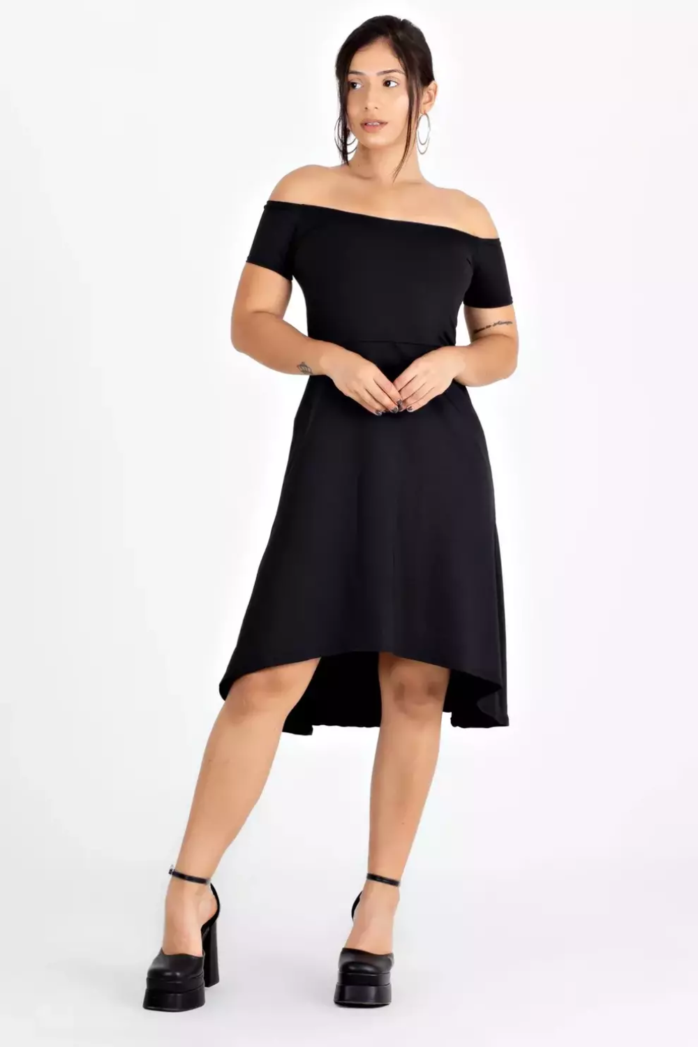 Vestido Feminino Midi Ombro a Ombro Godê Preto